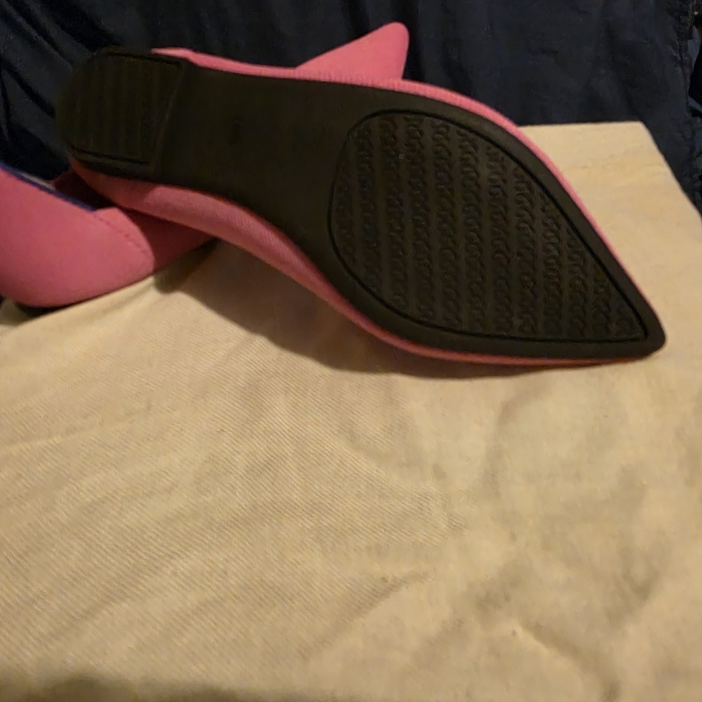 Elegant Pink Women's Flats - Picture 4 of 8